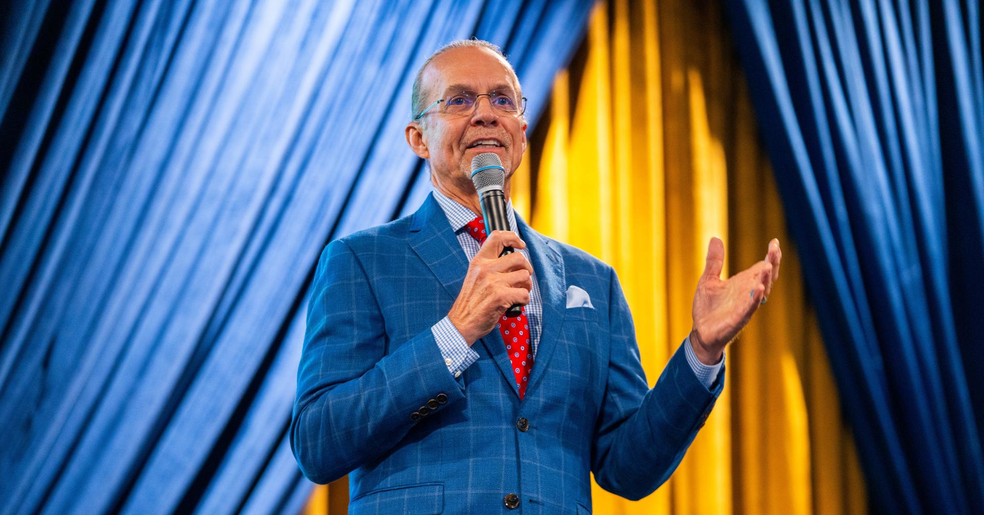 Speaking Engagements - Professional athlete booking services