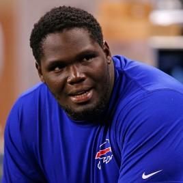 Buffalo Bills Offensive Lineman Jordan Mills Speaks at Hometown Rotary Club