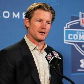 Los Angeles Rams General Manager Les Snead Keynotes Banquet at his Former High School