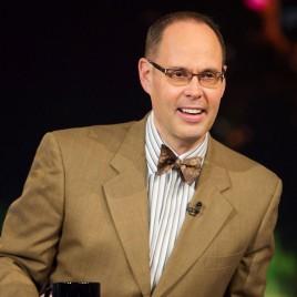Turner Sports Broadcaster Ernie Johnson Holds Book Tour Next Week
