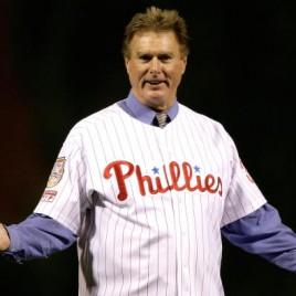 Hall of Fame Pitcher Steve Carlton Makes Appearance at Sports Medicine Center Open House