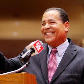 Houston Basketball Coach Kelvin Sampson Speaks at Montana Tech Commencement