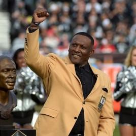 Pro Football Hall of Famer Tim Brown Keynotes Fruit of the Spirit Awards Banquet