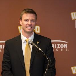 Valparaiso Basketball Coach Matt Lottich Keynotes Calumet Sportsmanship Dinner February 19th