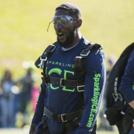 Former Seahawks Corner Marcus Trufant Makes Training Camp Appearance to Promote Talking Rain