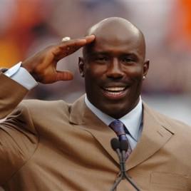 Two-Time Super Bowl Champion Terrell Davis Gives Corporate Kickoff Motivational Speeches