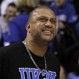 Kentucky Basketball Legend Kenny Walker Speaks to Local Rotary Club