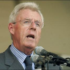 Hall of Fame Baseball Writer Peter Gammons Makes Appearance at Tampa Bay Rays Fan Fest