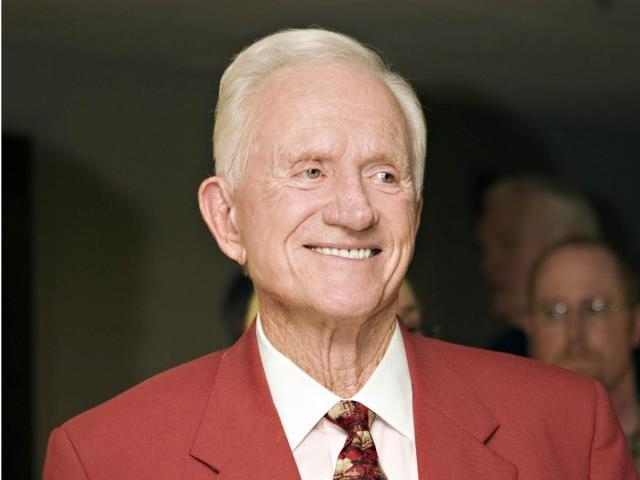 Frank Broyles - Professional Sports Motivational Speaker