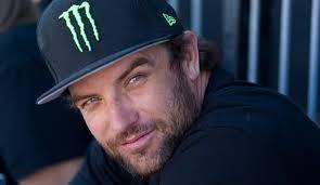 T.J. Lavin - Professional Sports Motivational Speaker