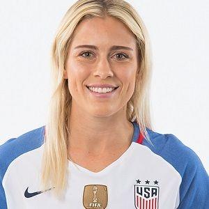 Abby Dahlkemper - Professional Sports Motivational Speaker