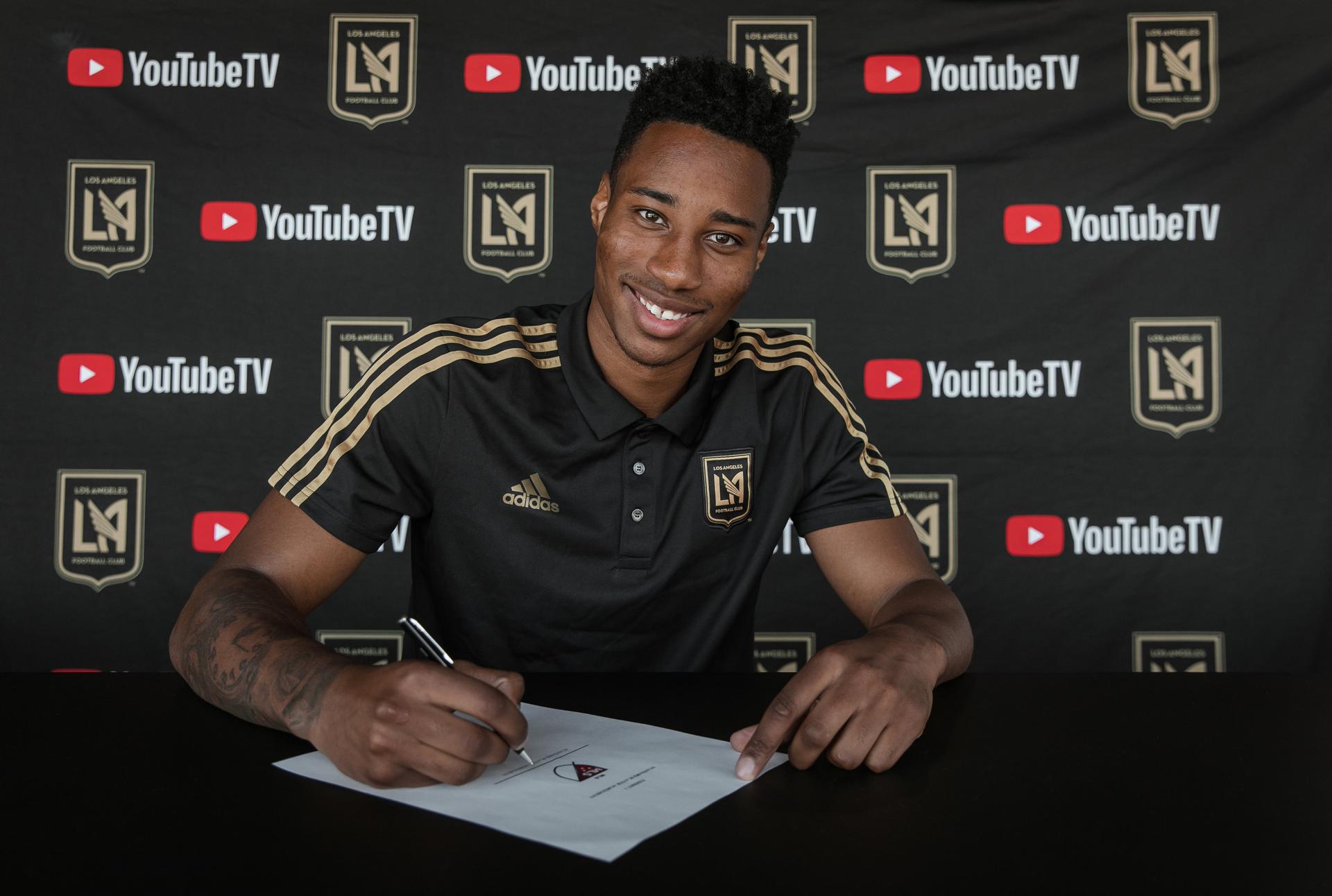 Mark-Anthony Kaye - Professional Sports Motivational Speaker