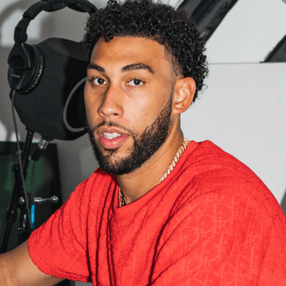 Denzel Valentine - Professional Sports Motivational Speaker