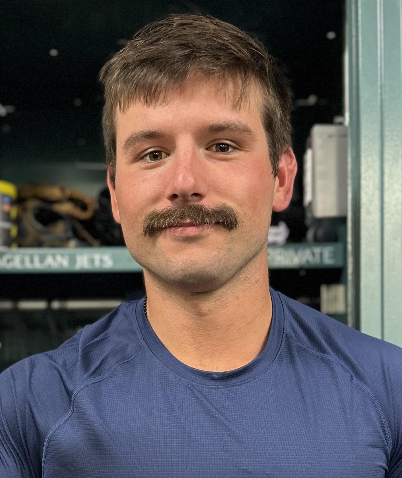 Davis Schneider - Professional Sports Motivational Speaker