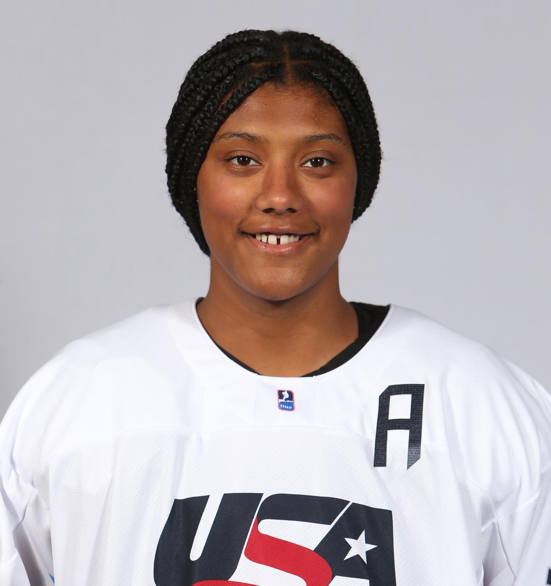 Laila Edwards - Professional Sports Motivational Speaker