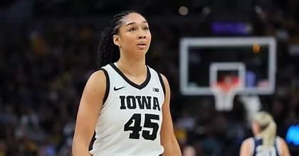 Hannah Stuelke - Professional Sports Motivational Speaker