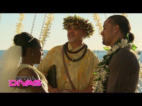 Video 2 - Naomi WWE Diva