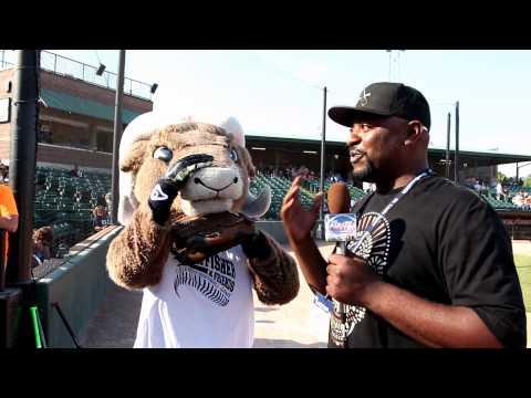 Video 4 - Rams Cheerleaders