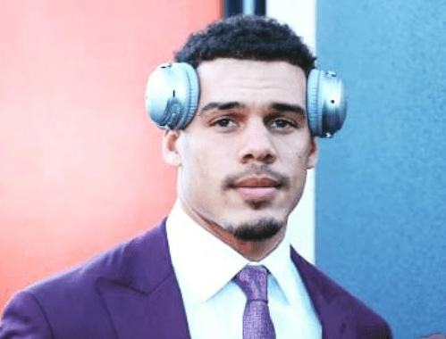 Justin Simmons - Professional Sports Motivational Speaker