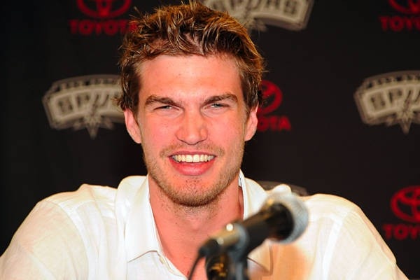Tiago Splitter - Motivational Sports Speaker