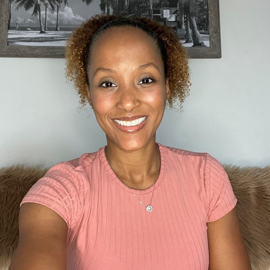 Annia Hatch - Motivational Sports Speaker