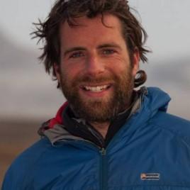 Record Breaking Cyclist Mark Beaumont Holds Book Signing with Alpine Bikes