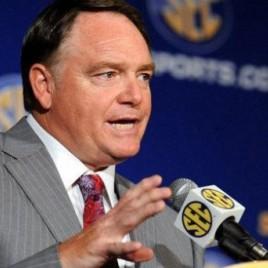 Former College Football Coach Houston Nutt Keynotes Benefit for Lakeside Youth Football August 12th