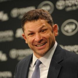 Jets Icons Wayne Chrebet and Vinny Testaverde Sign Autographs in New York