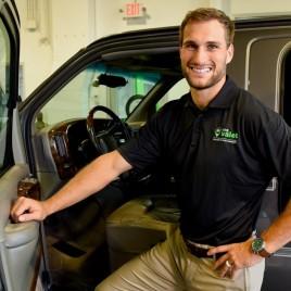 Washington Redskins Quarterback Kirk Cousins Signs Endorsement Deal with Virginia Tire & Auto
