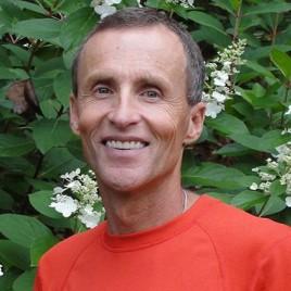 Legendary Runner Dick Beardsley Makes Appearance at the Baton Rouge Beach Marathon