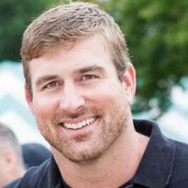 Former All-Pro Offensive Lineman Matt Light Speaks at All-Star Banquet