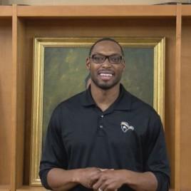 Retired NFL Safety Gerald Sensabaugh Speaks at H.O.P.E. Black History Awards Program Sunday