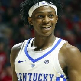 Former Kentucky Star De’Aaron Fox Holds Autograph Signing Tour Across the State