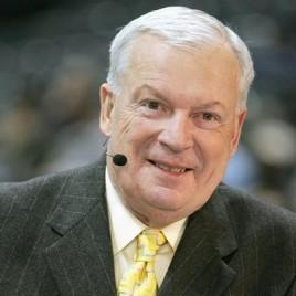 Former Notre Dame Basketball Coach Digger Phelps Holds South Bend Book Signing