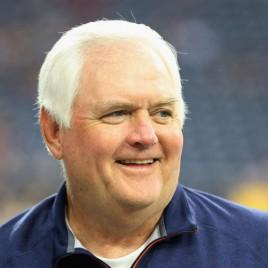 Los Angeles Rams Defensive Coordinator Wade Phillips Makes Appearances on Book Tour