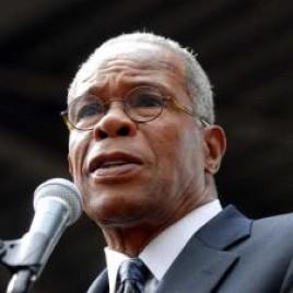 Hall of Famer Rod Carew Speaks at Baseball Celebration in Iowa