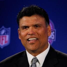 11-Time Pro Bowler Anthony Munoz Speaks at Clay High School Football Clinic July 26th