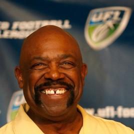 Longtime NFL Defensive Coordinator Ted Cottrell Speaks at High School Football Kickoff Event