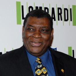 NFL Legend Dave Robinson Speaks at Pro Football Hall of Fame Club Luncheon