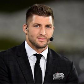 SEC Network Broadcaster Tim Tebow Speaks at Gordon College