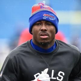 Buffalo Bills Running Back LeSean McCoy Holds Pro Bowl Week Autograph Signing in Orlando
