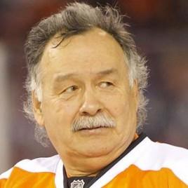 Philadelphia Flyers Legend Reggie Leach Leads Former Players on Canadian Tour