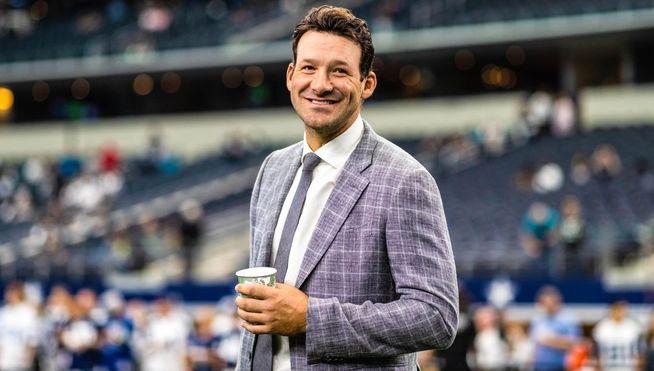 Former Dallas Cowboys Quarterback Tony Romo Stars on Super Bowl Broadcast Stage