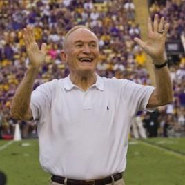 Legenday LSU Basketball Coach Dale Brown Speaks at Montana Coaches Association Clinic