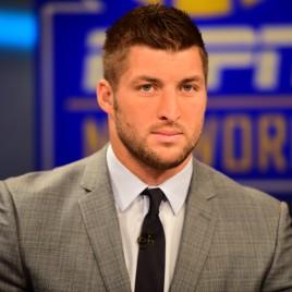 Tim Tebow Honored for Charity Work by The THRIVE Network