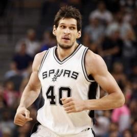 San Antonio Spurs Fans Have Big Turnout at Rookie Boban Marjanovic Autograph Signing