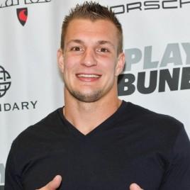 Patriots Tight End Rob Gronkowski Leads Three New Endorsers for Oberto Beef Jerky