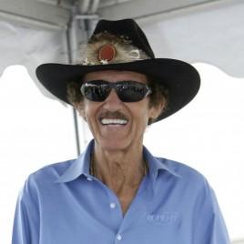 NASCAR Legend Richard Petty to Make Appearance at Carlisle Chrysler Nationals