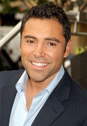 Oscar De La Hoya - Professional Sports Motivational Speaker