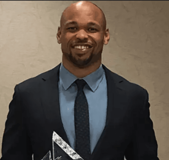 Lorenzo Alexander - Professional Sports Motivational Speaker